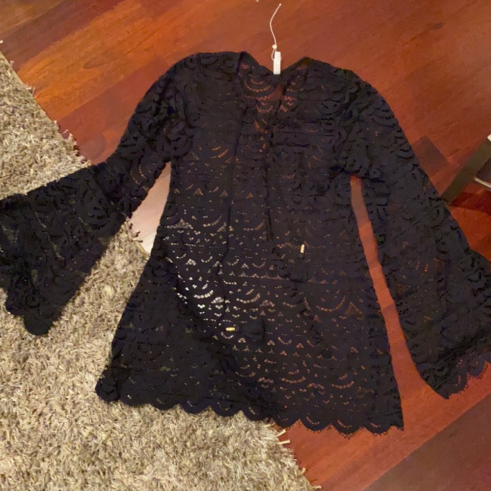 Pilyq lace coverup